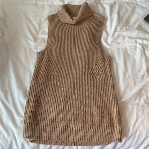 Turtle Neck Sleeveless Sweater